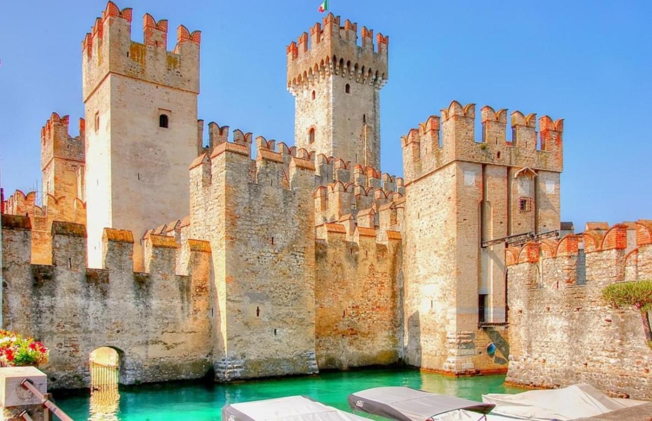 Ossidiana Apartment - Vista Lago - Centrico Sirmione Buitenkant foto