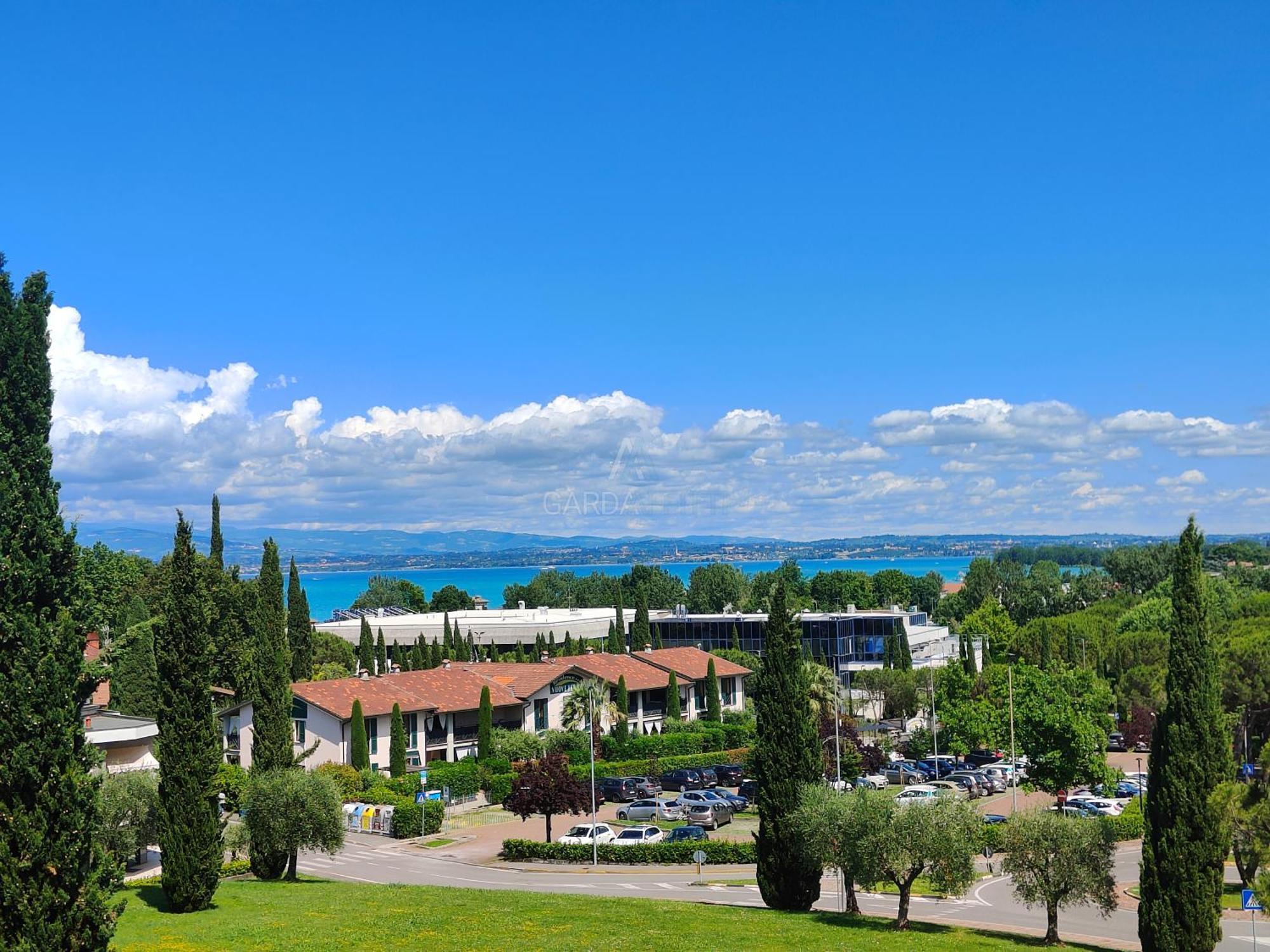 Ossidiana Apartment - Vista Lago - Centrico Sirmione Buitenkant foto