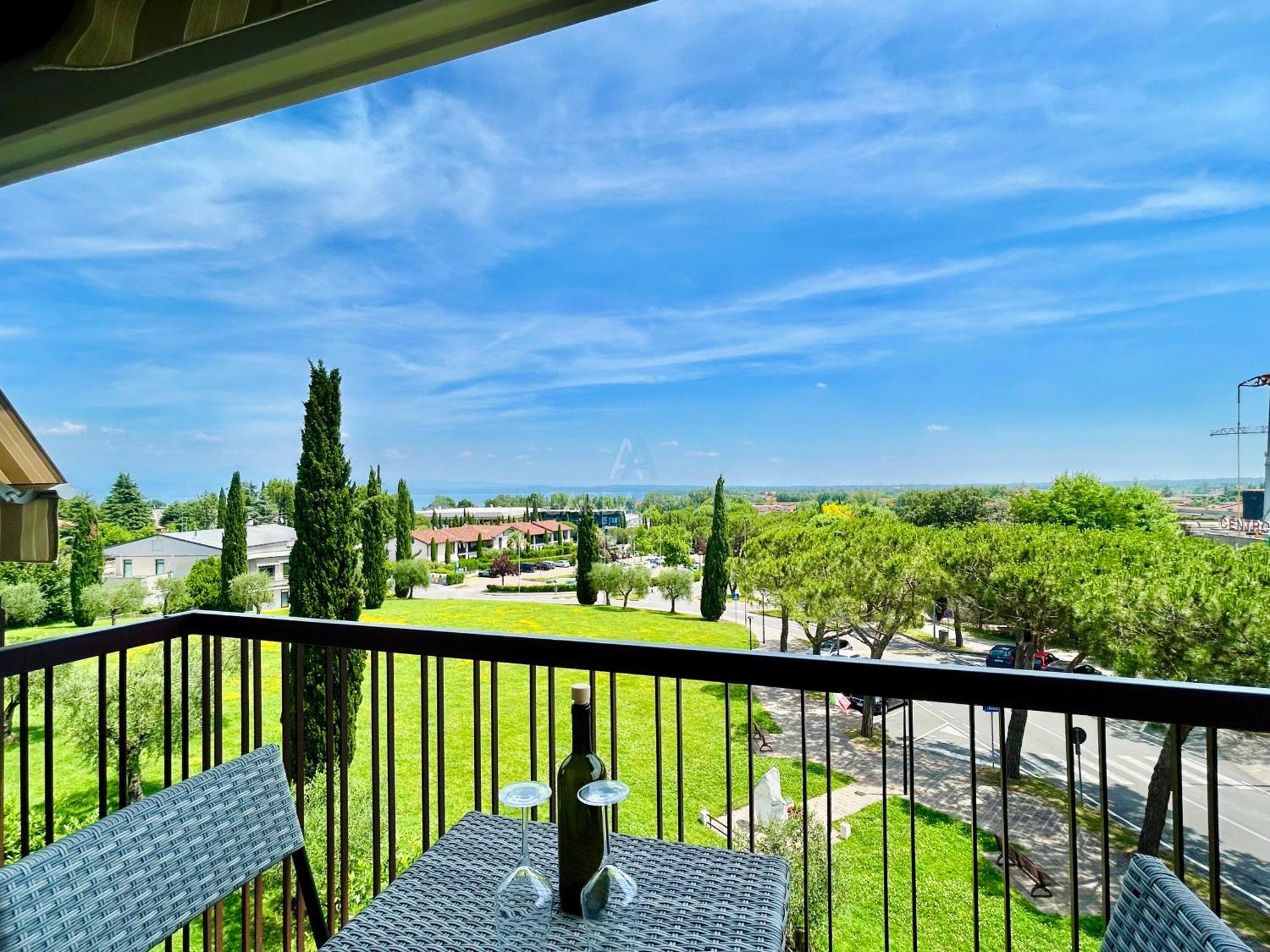 Ossidiana Apartment - Vista Lago - Centrico Sirmione Buitenkant foto